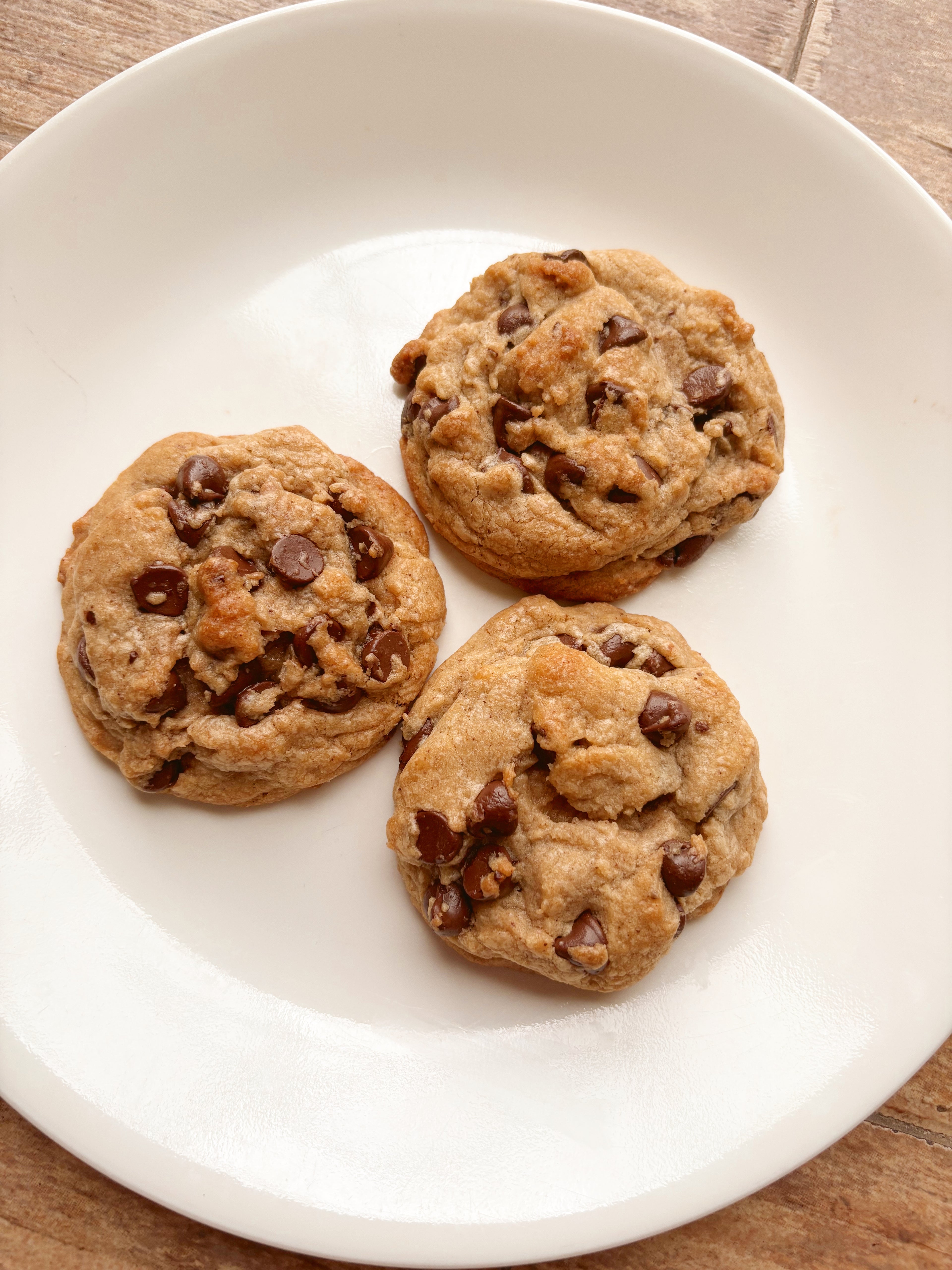 Brown butter chocolate chip 3oz cookie