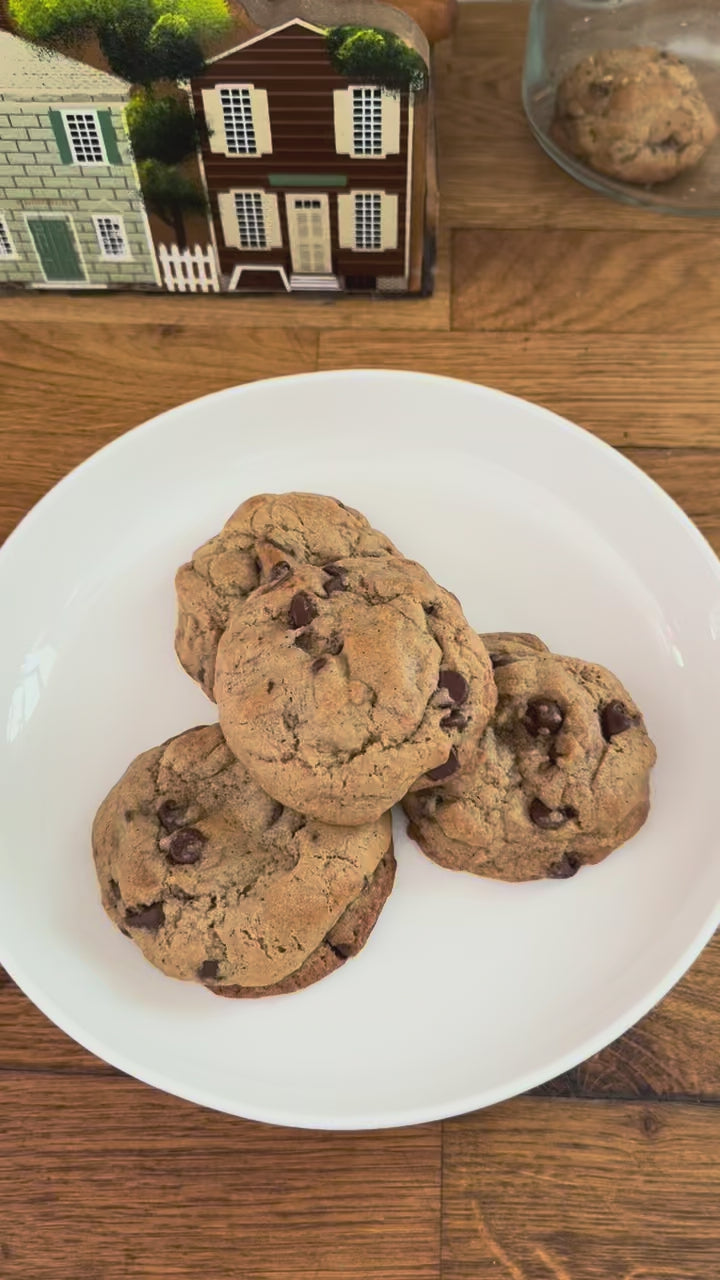 Brown butter chocolate chip 3oz cookie